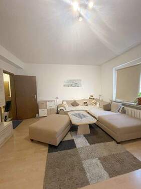 Wohnzimmer - 3 Zimmer Etagenwohnung zur Miete in Duisburg Marxloh
