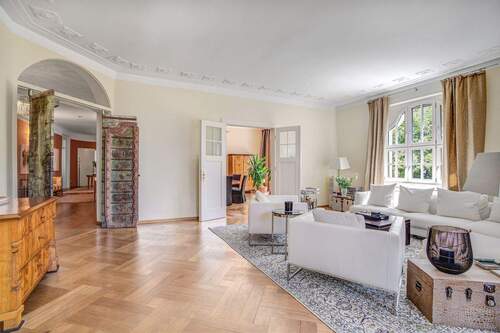 Historische Elemente. - 4 Zimmer Etagenwohnung in München