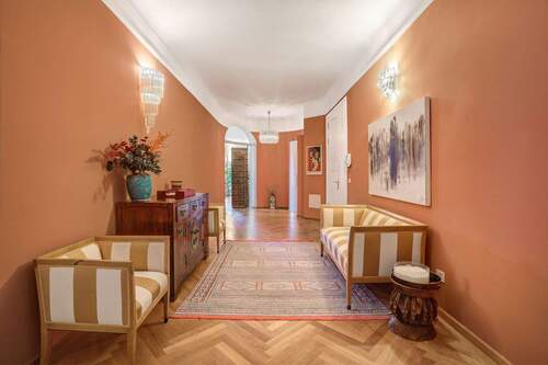 Herrschaftliches Entreé. - 