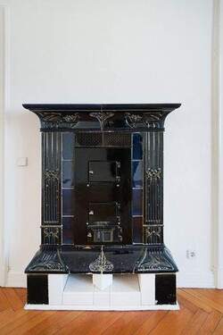 Detailansicht Kachelofen - Etagenwohnung mit 198,00 m² in Berlin zur Miete