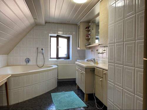 zweites Badezimmer DG - 