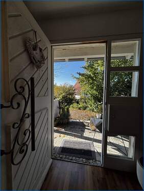 Haustür Blick nach Aussen - 