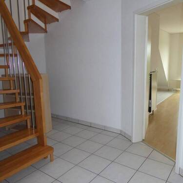 Diele - 3 Zimmer Etagenwohnung zur Miete in Friedrichsdorf