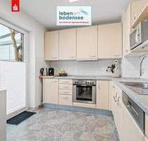 Komfortable Wohnung mit eigenem Gartenanteil und 2 TG-Stellplätzen mitten in der Stadt - Tettnang