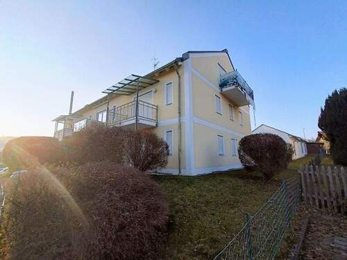 3-Zimmer- Erdgeschosswohnung - 3 Zimmer Etagenwohnung in Kößlarn