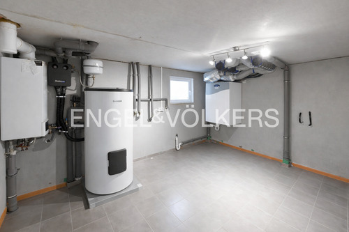 Gasheizungskeller mit Solarspeicher - 