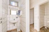 Damen-WC - Etagenwohnung mit 156,00 m&sup2; in Rickenbach zum Kaufen