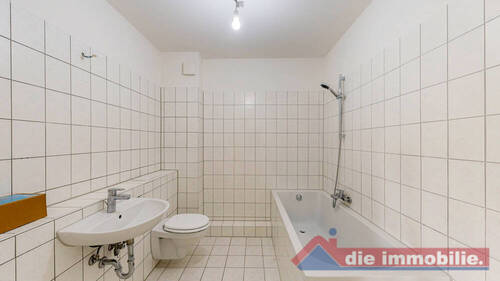 Bad_1 - 1 Zimmer Etagenwohnung in Magdeburg / Lemsdorf