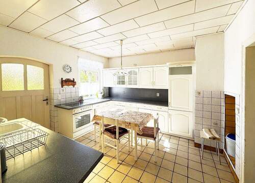 ...von der Küche kurzen Schrittes zum Hof - 