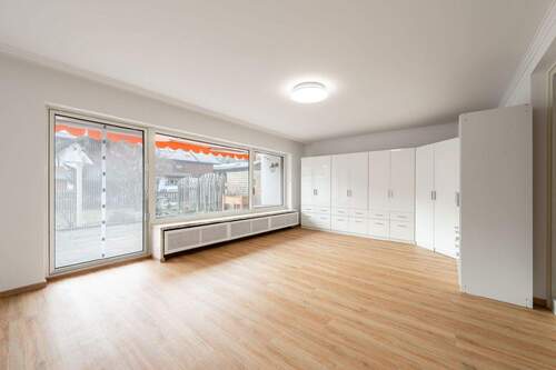 Wohnzimmer - 4 Zimmer Doppelhaushälfte in Unterhaching