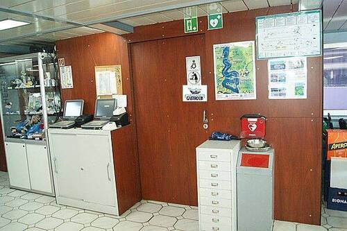 13FPSU-0166ol.jpg - 