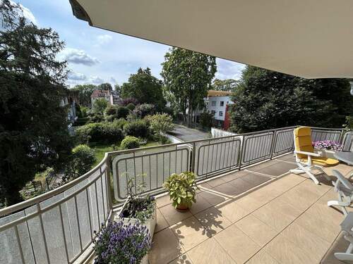 Bild 1 - Provisionsfreie 3,5-Zimmer-Wohnung mit großem Balkon in ruhiger Lage in Eschersheim
