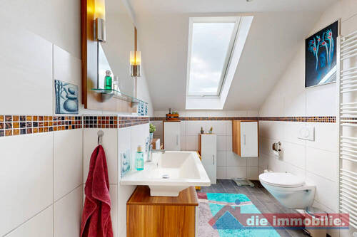 Badezimmer im Obergeschoss - 