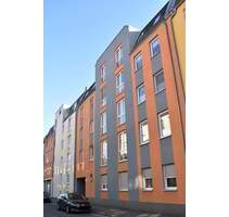 Exklusiv Wohnen mit Balkon + kleines Stück Grün ... Ruhe und Grünblick genießen - 3. OG - Fahrstuhl - Frankfurt (Oder)