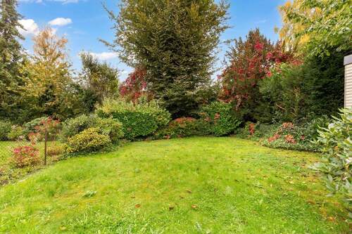 Garten - 6 Zimmer Doppelhaushälfte zum Kaufen in Köln