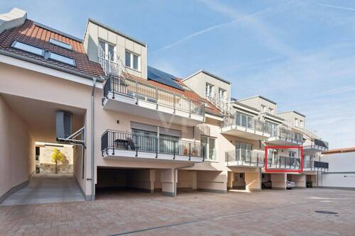 Hinteransicht mit Lage der Wohnung - 