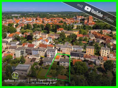 Titelbild - Viel Platz im Haus mit großem Obstgarten, Bungalow und 8 Garagen