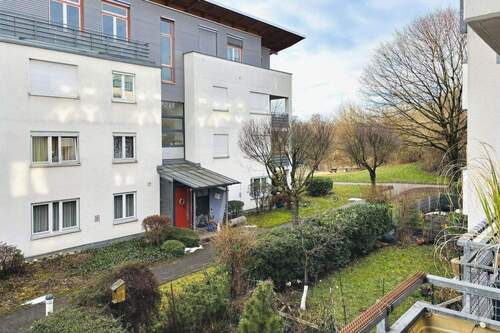 Blick vom Balkon - 3 Zimmer Etagenwohnung in Stuttgart