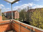 Aussicht Balkon - 4 Zimmer Etagenwohnung zur Miete in Halle