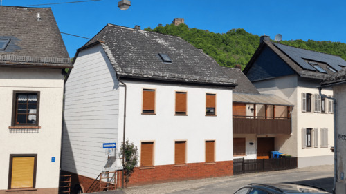 Exposé - ** Lorch - Ensemblegeschütztes Einfamilienhaus in Stadtkern **