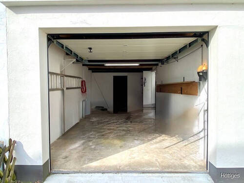 Garage - 