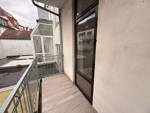 Balkon in den Innenhof - 