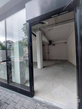 Eingang - 1 Zimmer Gewerbeobjekt (Büro, Produktion, Verkauf) in Frankfurt