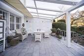 5_Überdachte Terrasse - 8 Zimmer Einfamilienhaus in Dortmund / Kirchhörde