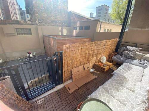 hopfseitger Balkon - 3 Zimmer Etagenwohnung in Halle