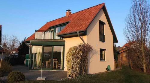 Hausansicht Seite - Mehrfamilienhaus, Wohnhaus mit 103,00 m&sup2; in Dassow zum Kaufen