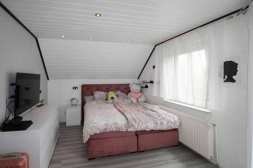 1 Kinderzimmer (2) - 