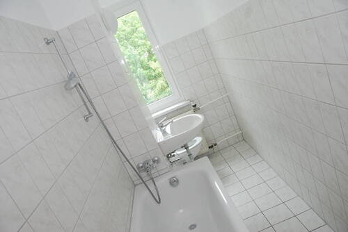 Bad Vergleichswohnung - Etagenwohnung mit 58,10 m&sup2; in Chemnitz zur Miete
