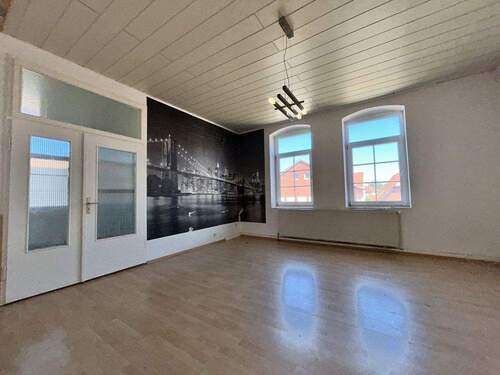 OG Wohnzimmer - Etagenwohnung mit 188,10 m&sup2; in Stolzenau zum Kaufen