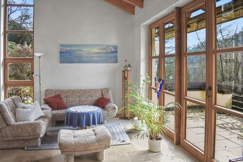 Wohnzimmer 1 - 6 Zimmer Einfamilienhaus in Schönau
