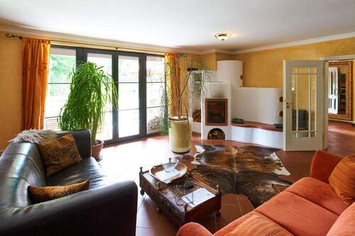 Wohnhaus Wohnzimmer - Halle in Mülheim-Kärlich zum Kaufen