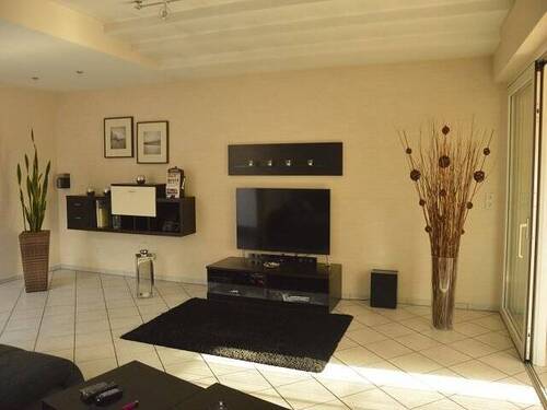 Wohnung I - Wohnzimmer - 8 Zimmer Mehrfamilienhaus, Wohnhaus in Hamm