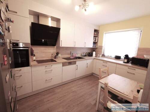 Neuwertige Einbauküche - 