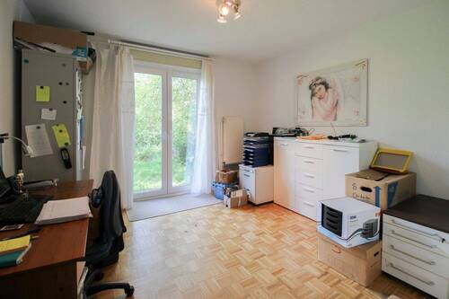 Büro EG - 1 Zimmer Mehrfamilienhaus, Wohnhaus in Seelze