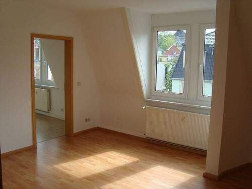 Wohnzimmer - Etagenwohnung mit 60,00 m&sup2; in Dresden zur Miete