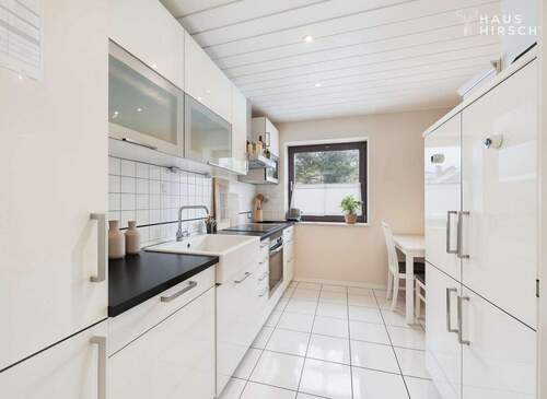 Küche - 5 Zimmer Etagenwohnung zum Kaufen in Gilching