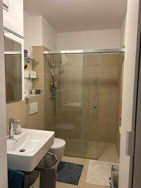 ... Gäste WC mit Dusche und ... - 