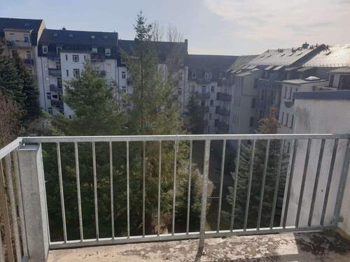 62FBDFDD-1BC6-4100-A43A-C09AAF - 