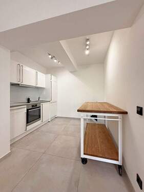 Offene, komplette Einbauküche inkl Spülmaschine - 