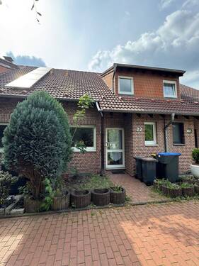 Außensicht - Hier werden Träume wahr - Reihenmittelhaus mit Garage in ruhiger Lage von Dorsten zu verkaufen