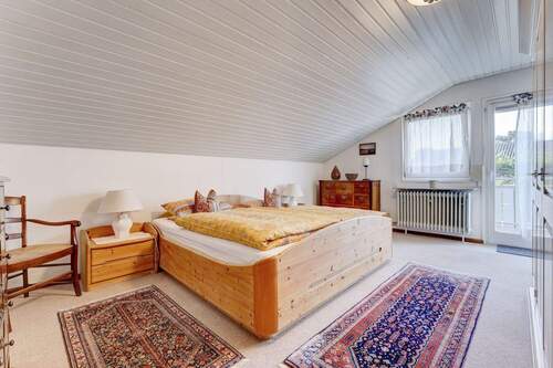 Schlafzimmer OG.JPG - 