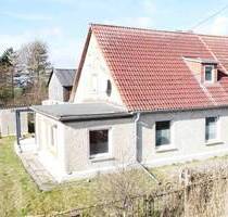 Gepflegte Doppelhaushälfte mit Garten, Garage und Freistellplatz in Divitz-Spoldershagen