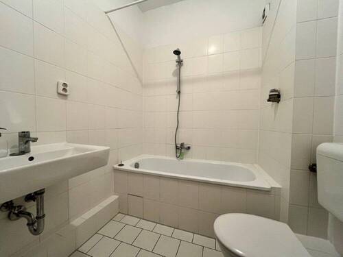 Bad_mit_Wanne - 