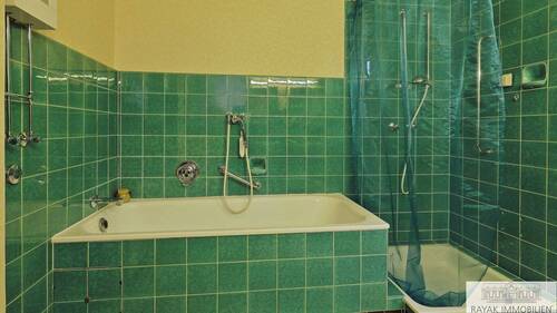 Dusch/Wannenbad EG - 