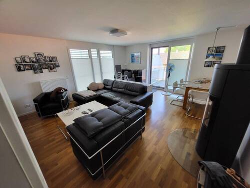 Wohnzimmer.jpg - 4 Zimmer Etagenwohnung zum Kaufen in Radolfzell am Bodensee