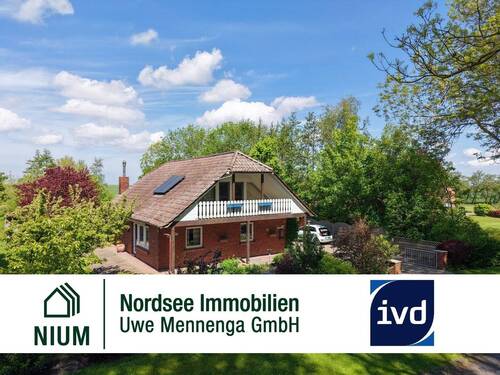 Außenansicht - 8.041 m² Freiheit - Gepflegtes Wohnhaus mit FeWo in ruhiger deichnaher Lage